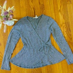 Woman’s Long sleeves size Small